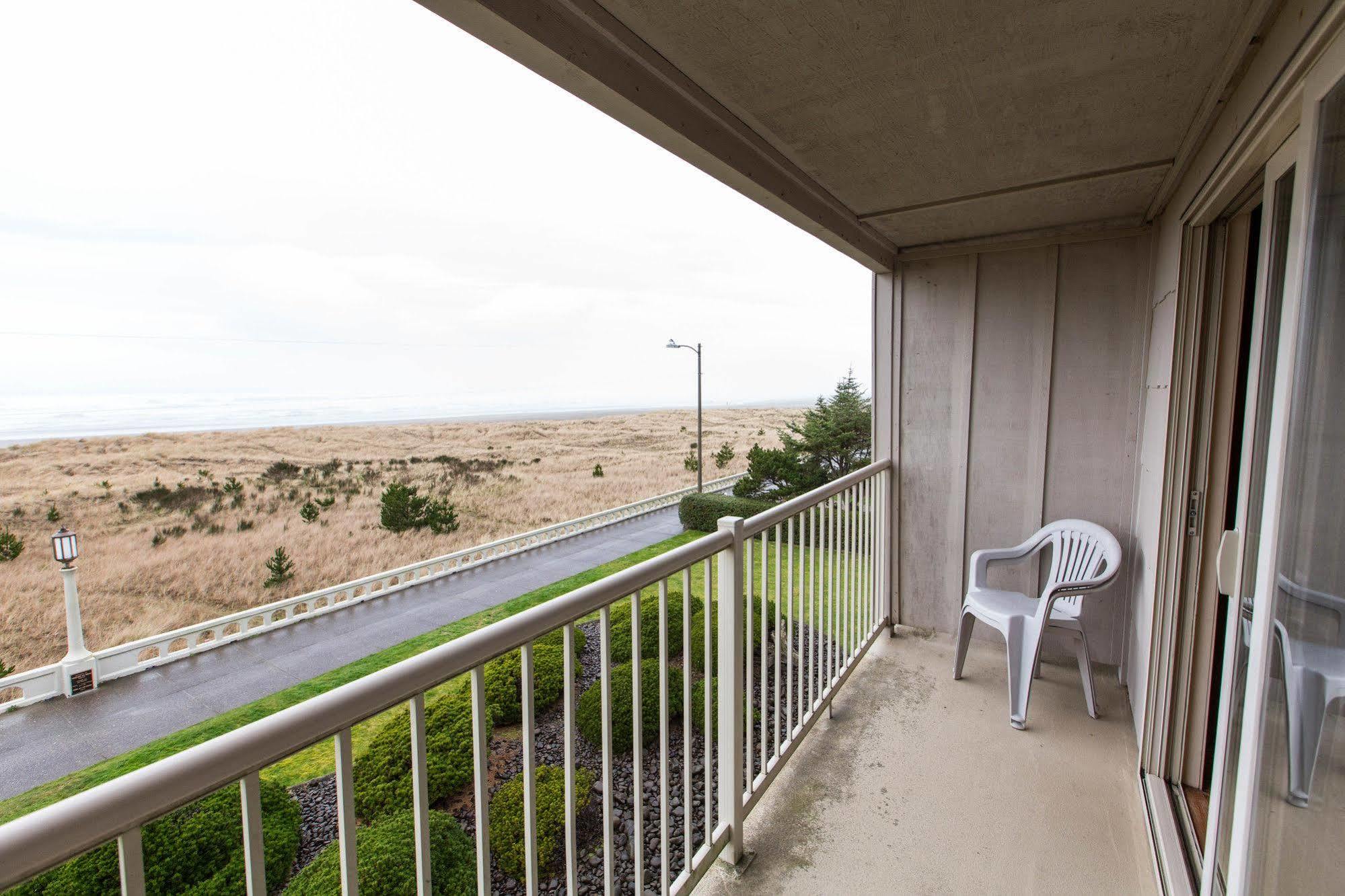 Hi Tide Oceanfront Inn 시사이드 외부 사진